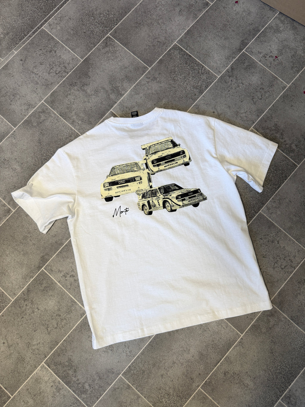 quattro Tee